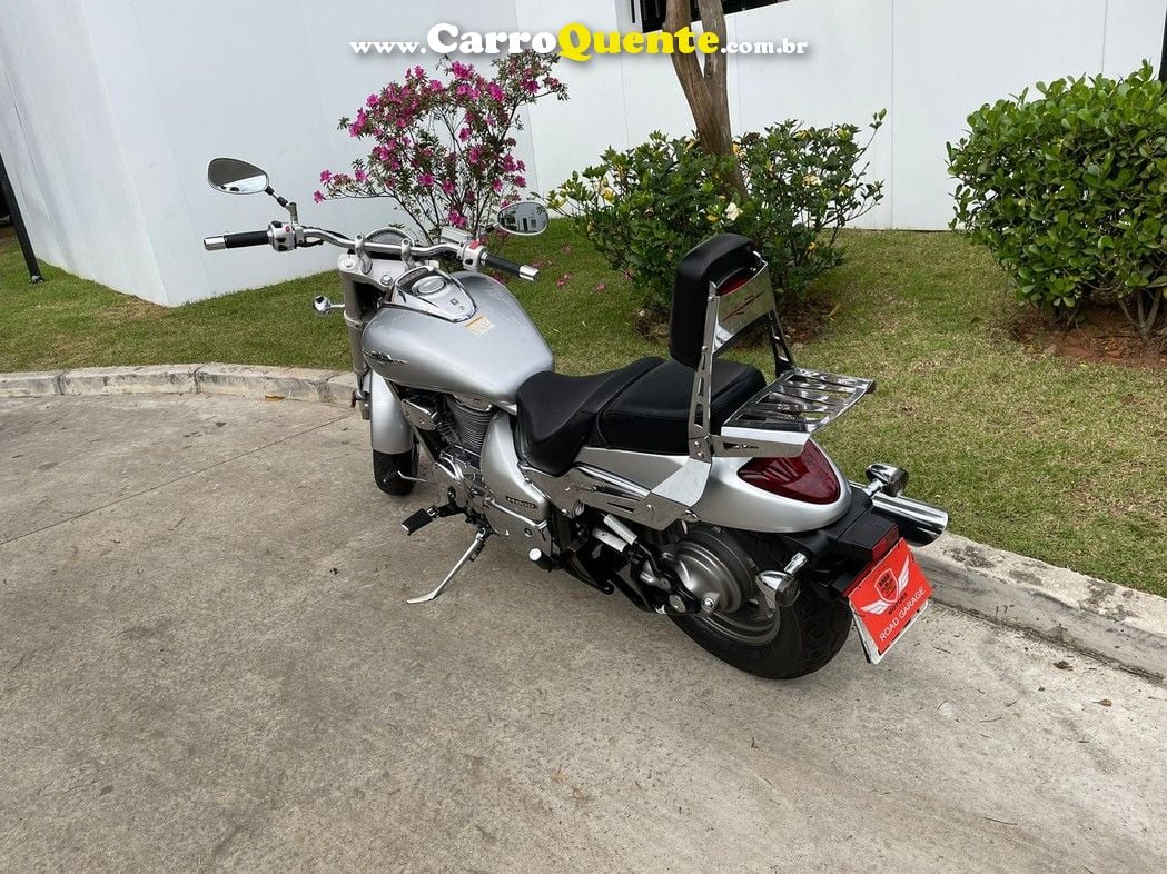 SUZUKI BOULEVARD M800  - Loja