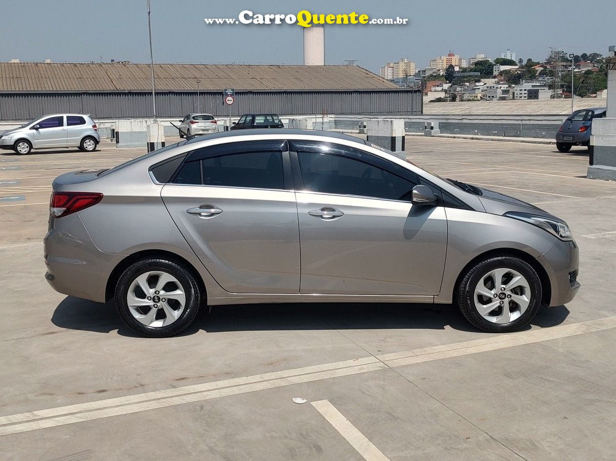 HYUNDAI HB20S 1.6 PREMIUM 16V - Loja