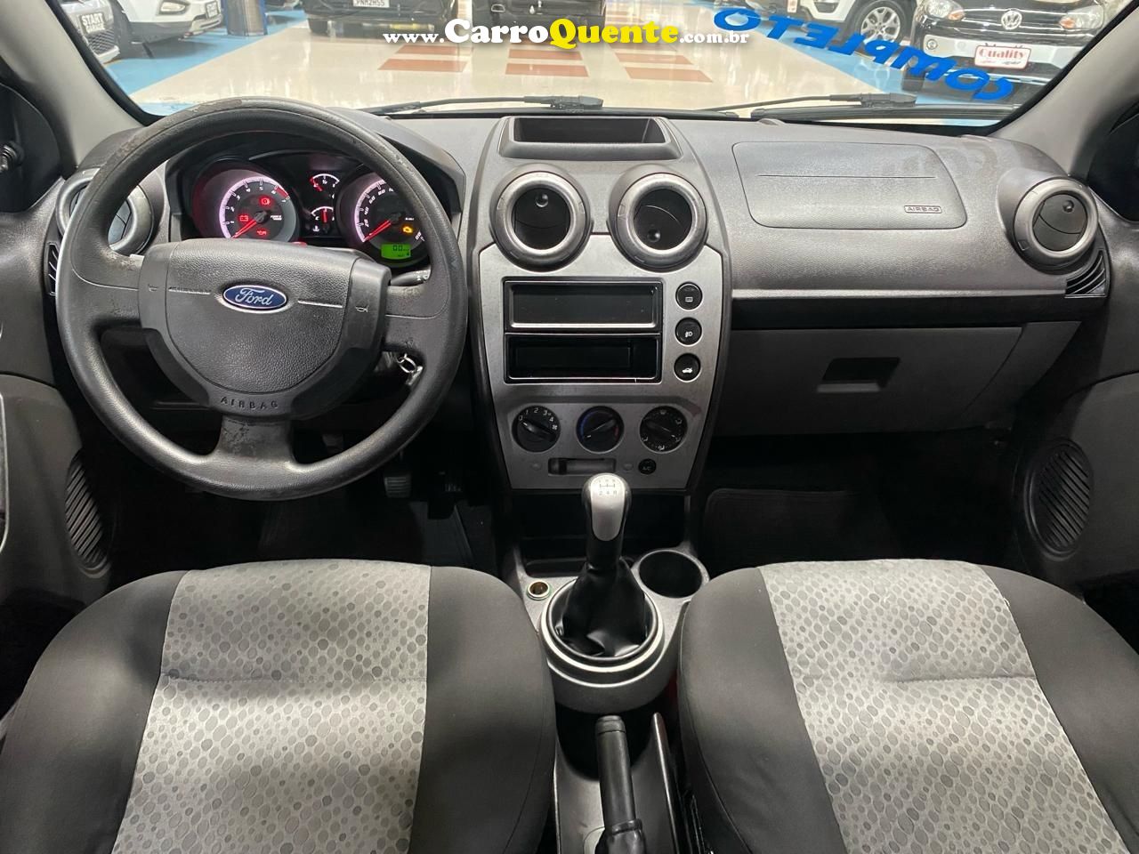 FORD FIESTA 1.0 ROCAM SE 8V - Loja