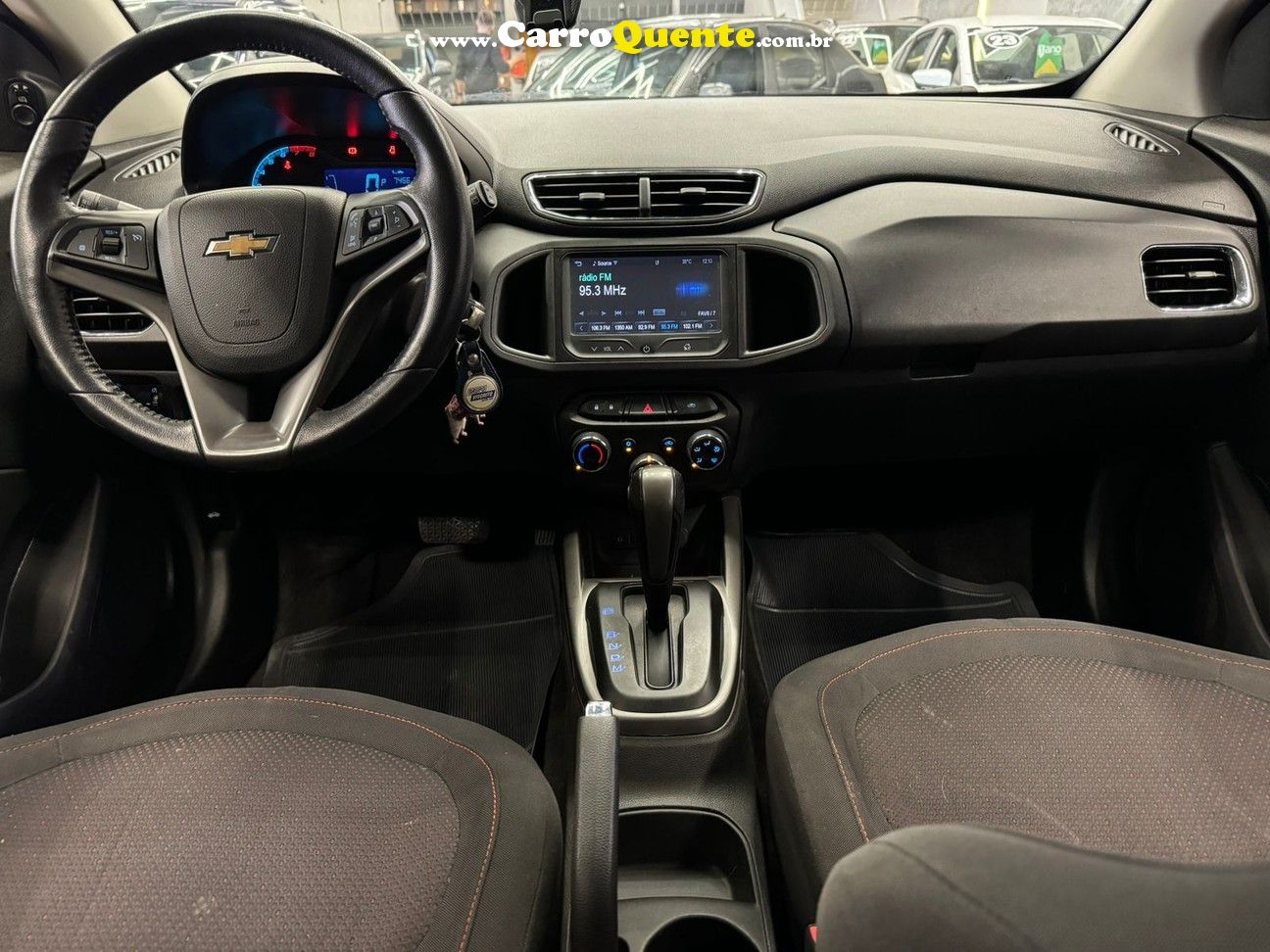 CHEVROLET ONIX 1.4 MPFI LTZ 8V - Loja