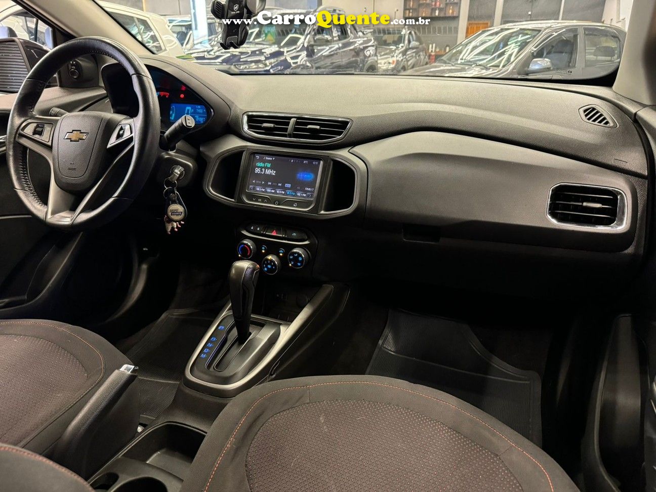 CHEVROLET ONIX 1.4 MPFI LTZ 8V - Loja