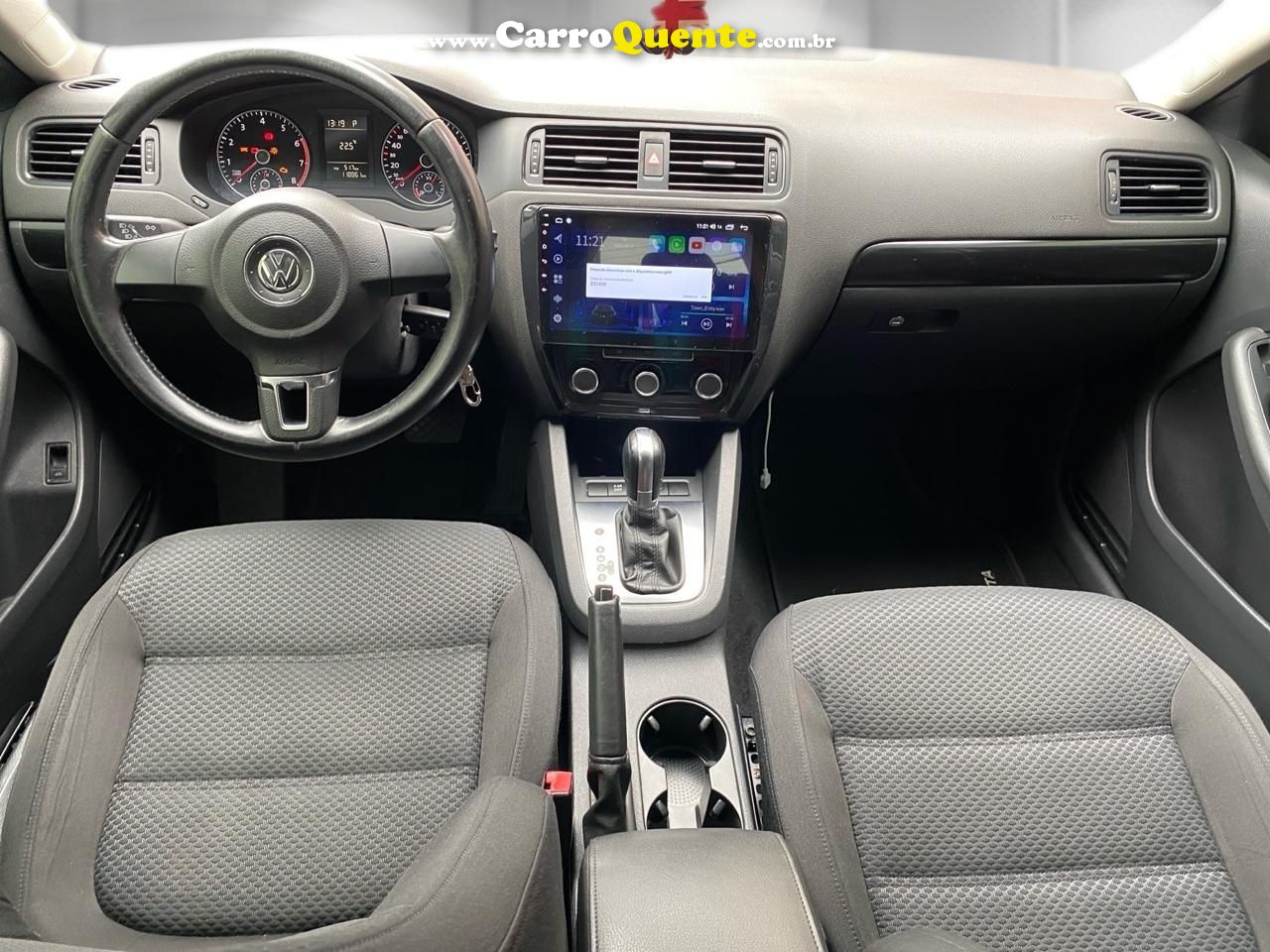 VOLKSWAGEN JETTA 2.0 COMFORTLINE - Loja