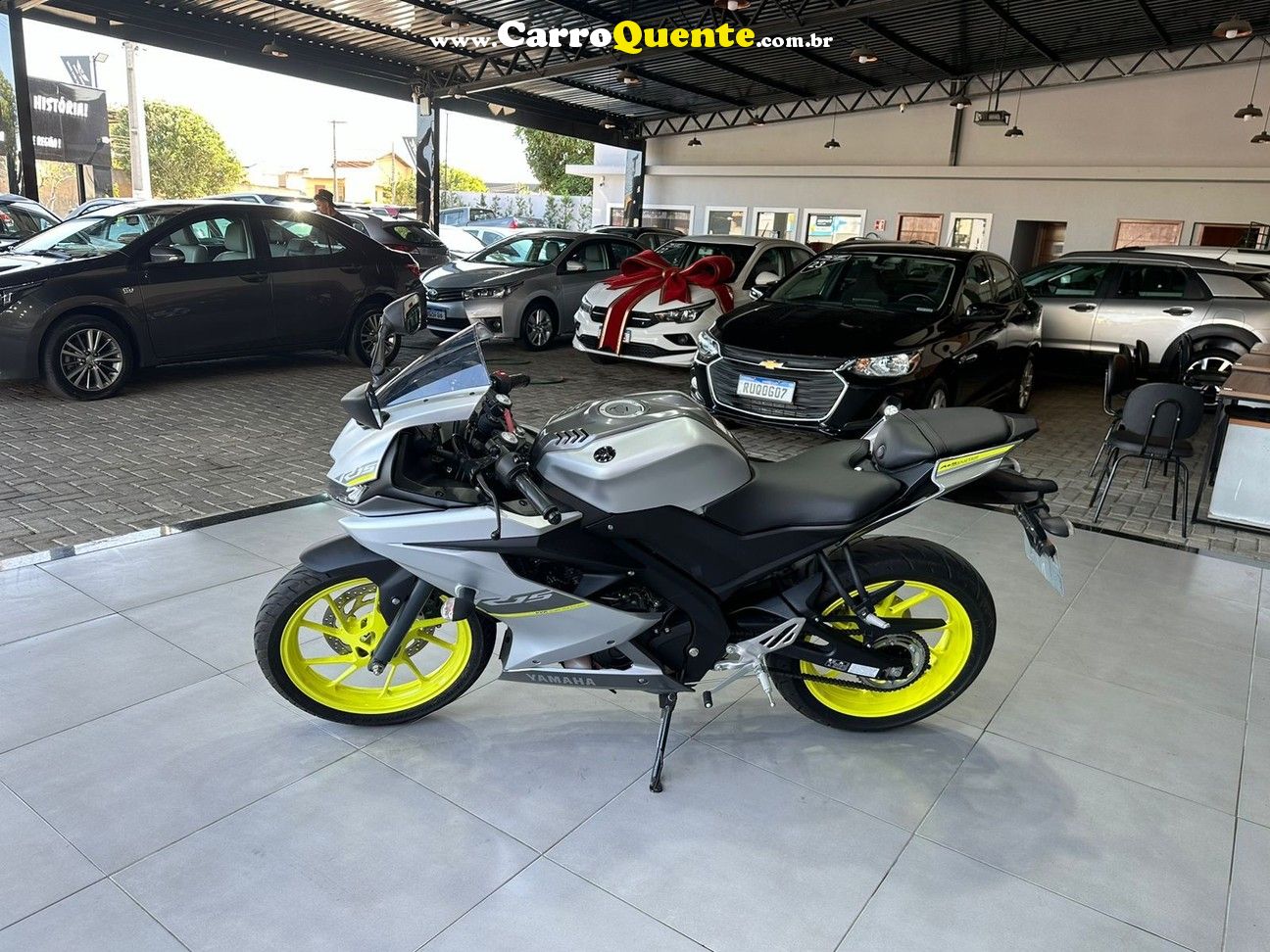 YAMAHA YZF R15  - Loja