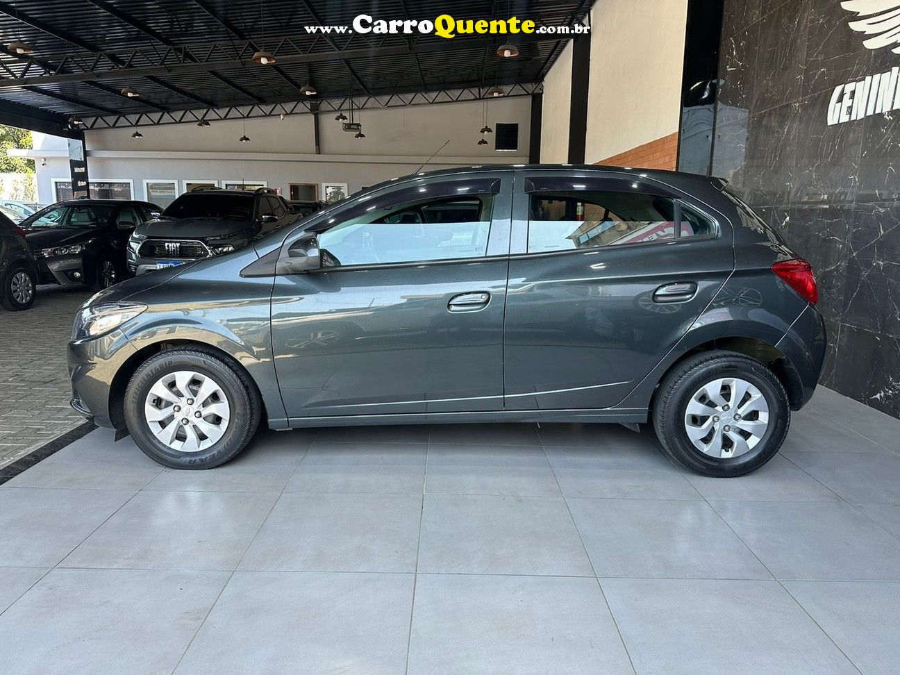 CHEVROLET ONIX 1.0 MPFI LT 8V - Loja