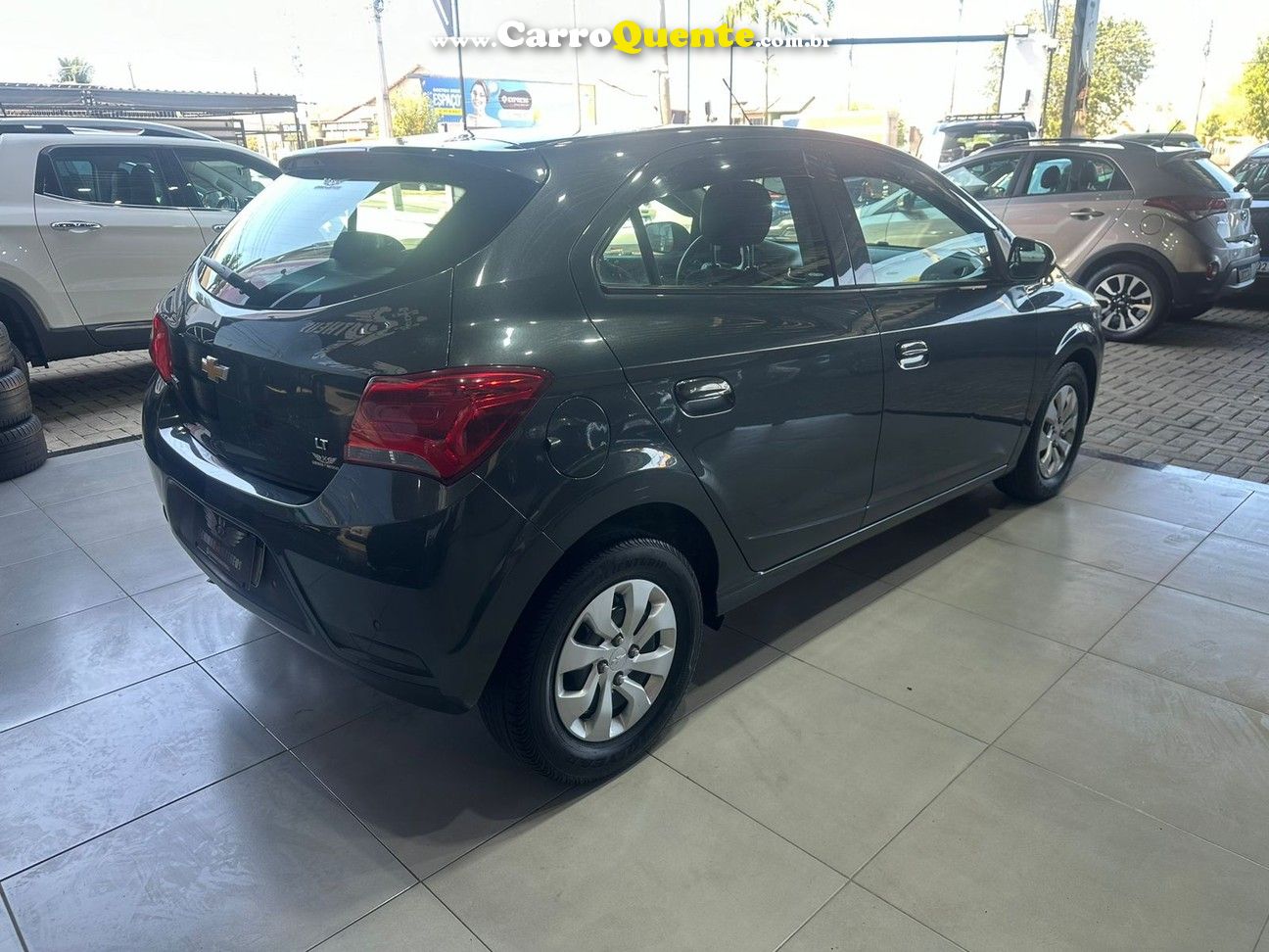 CHEVROLET ONIX 1.0 MPFI LT 8V - Loja