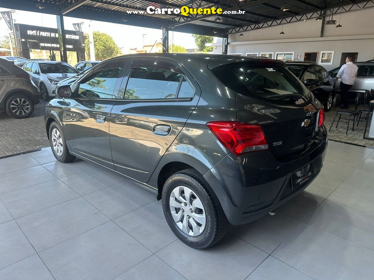 CHEVROLET ONIX 1.0 MPFI LT 8V - Loja