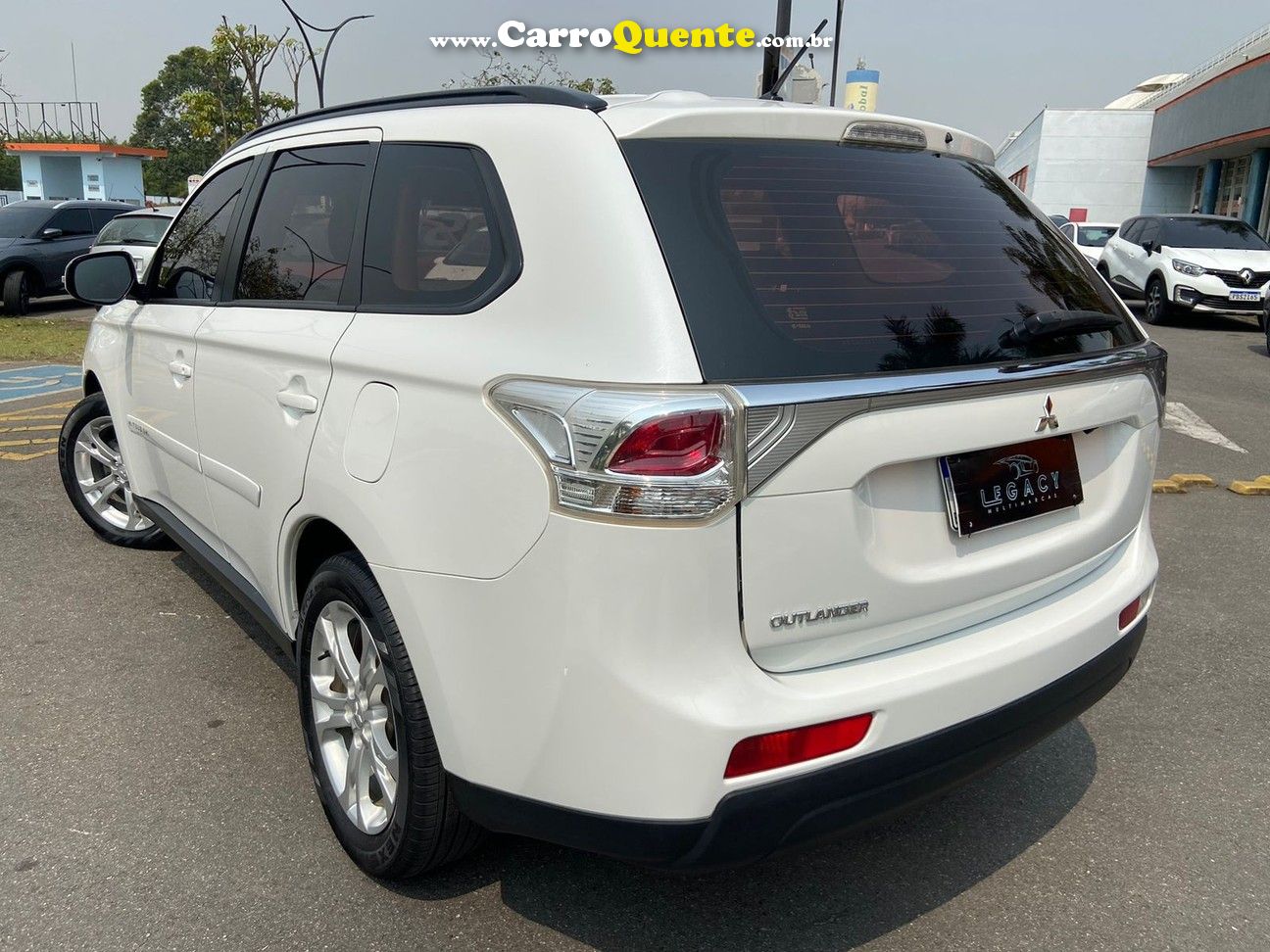 MITSUBISHI OUTLANDER 2.0 16V - Loja