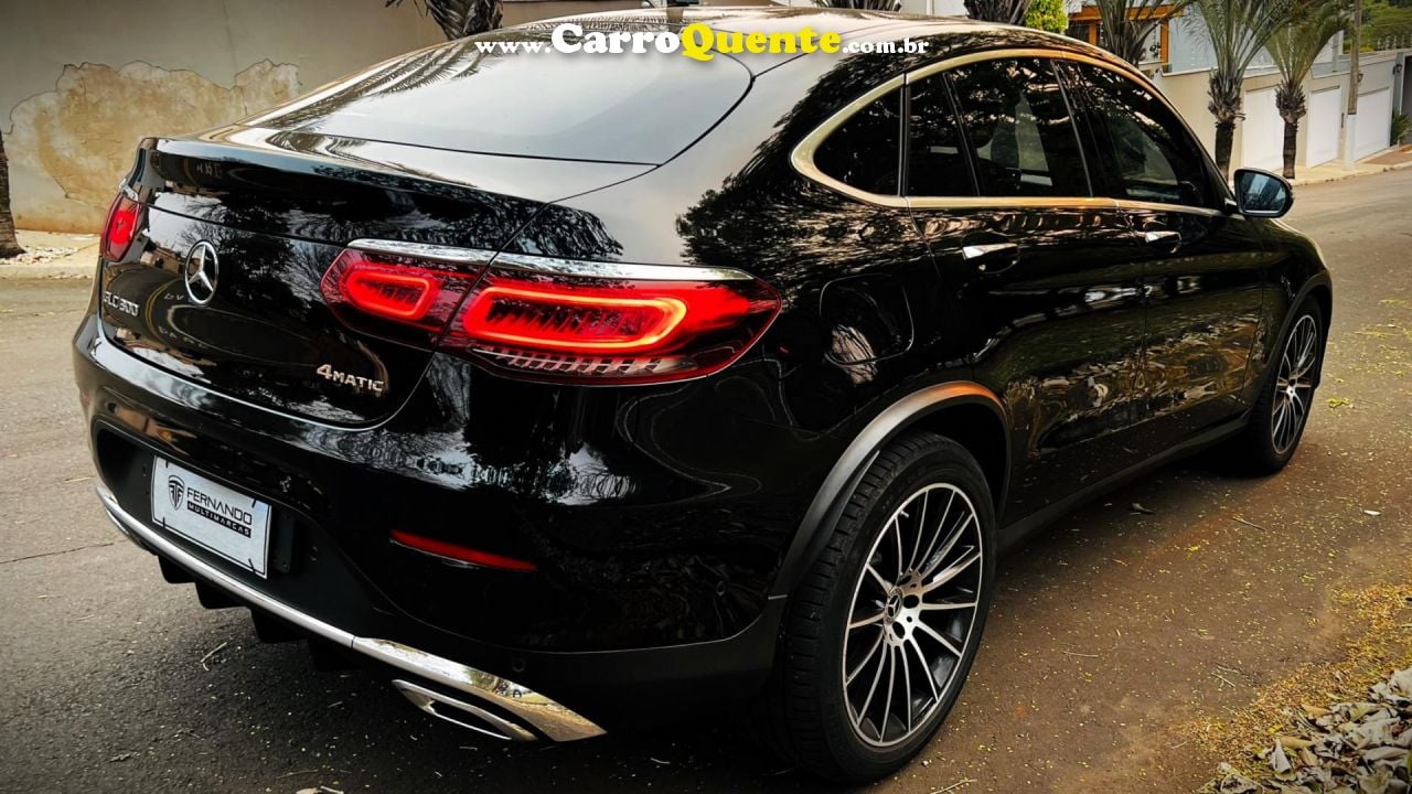 MERCEDES-BENZ   GLC 300 COUPE 4MATIC 2.0 TB 16V AUT.   PRETO 2020 2.0 GASOLINA - Loja