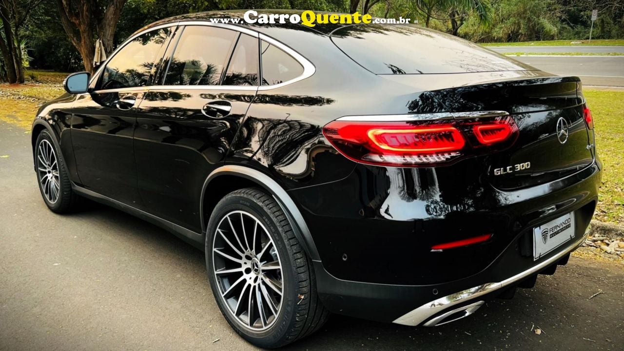 MERCEDES-BENZ   GLC 300 COUPE 4MATIC 2.0 TB 16V AUT.   PRETO 2020 2.0 GASOLINA - Loja