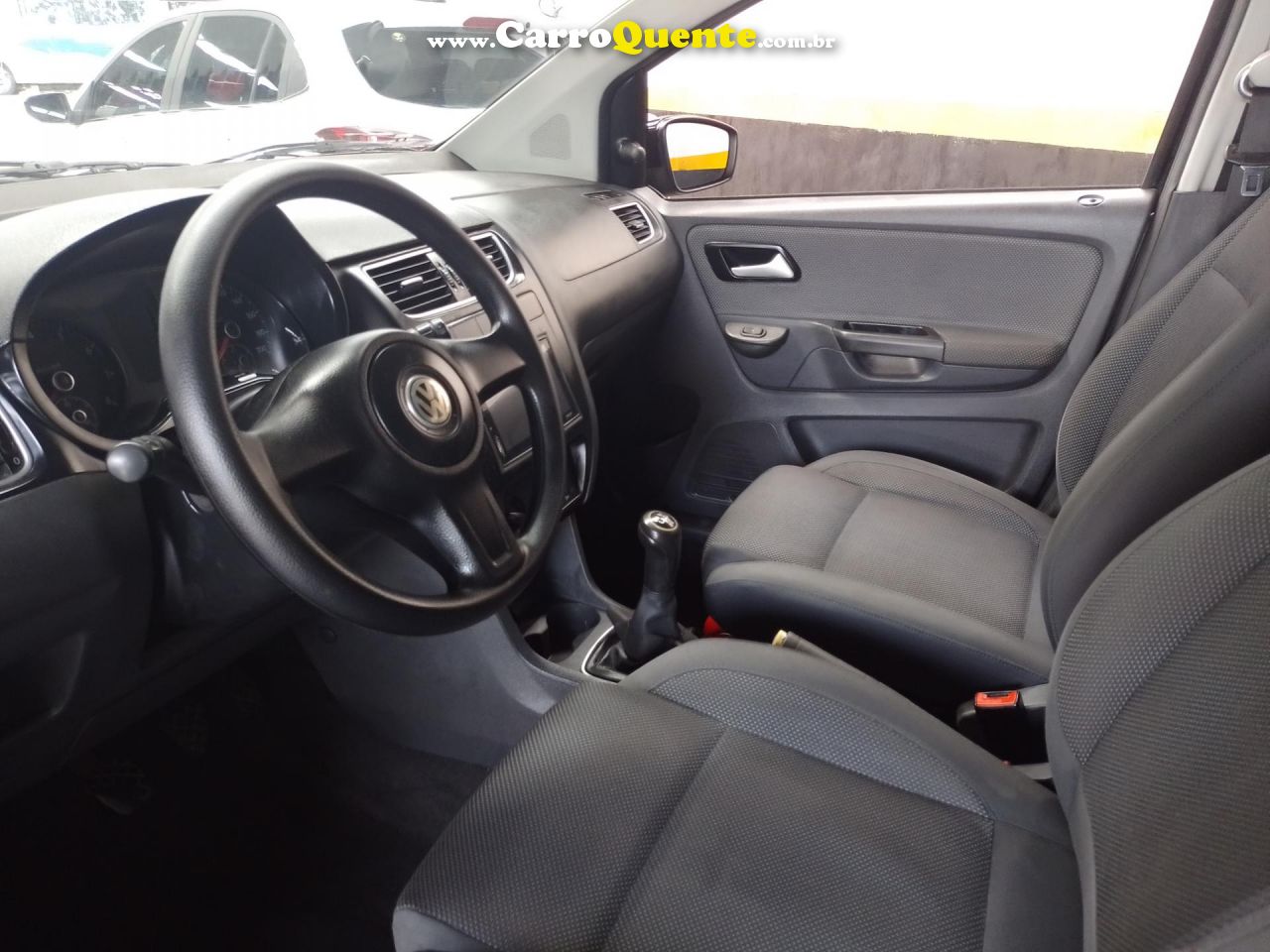 VOLKSWAGEN   FOX TREND GER 2   PRETO 2010 1.0 DIESEL - Loja