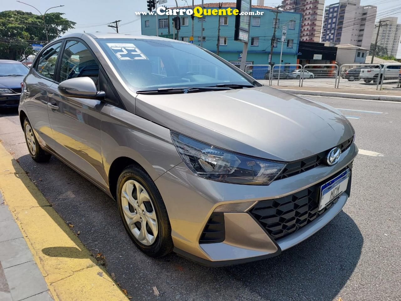 HYUNDAI   HB20 COMFORT 1.0 TB FLEX 12V AUT   PRATA 2023 1.0 FLEX - Loja