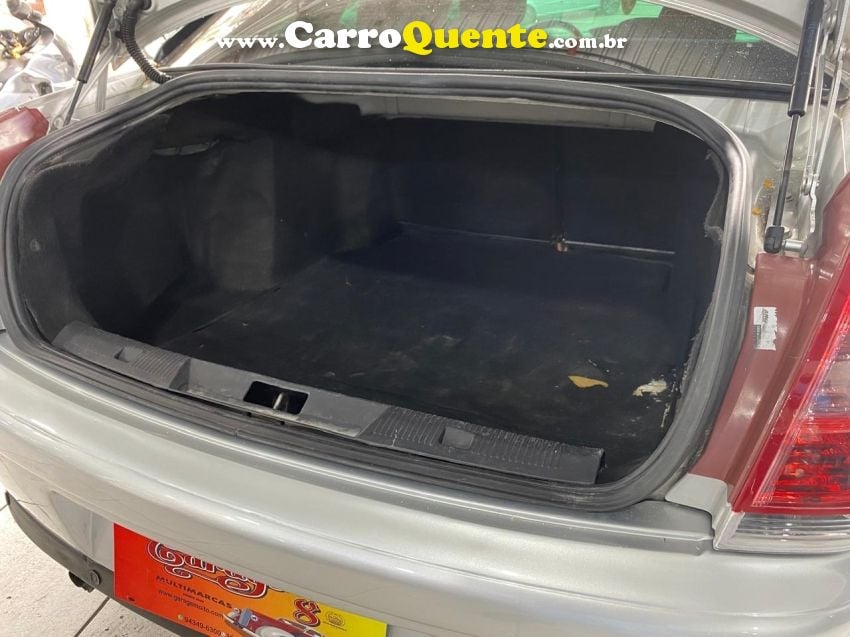 Citroen C4 2.0 GLX 16V FLEX 4P AUTOMÁTICO - Loja