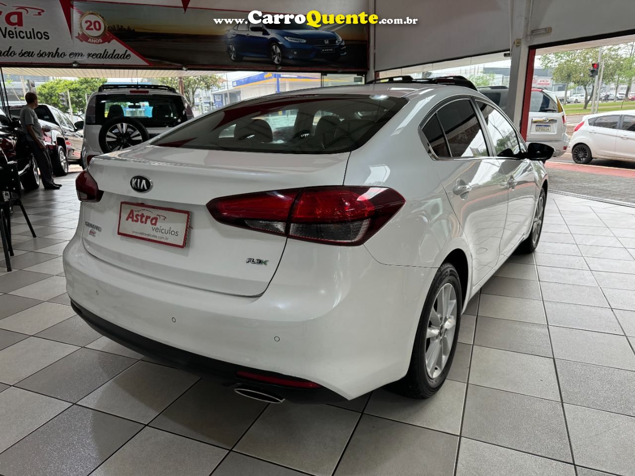 Cerato SX 1.6 (Aut) (Flex) E.395 2019/2018 Kia - Loja