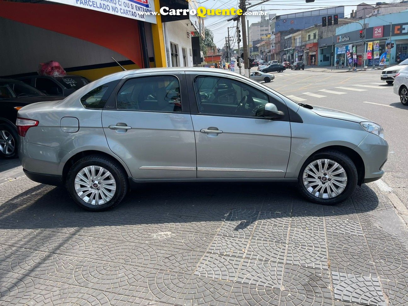 FIAT GRAND SIENA 1.6 MPI ESSENCE 16V 2014 - Loja