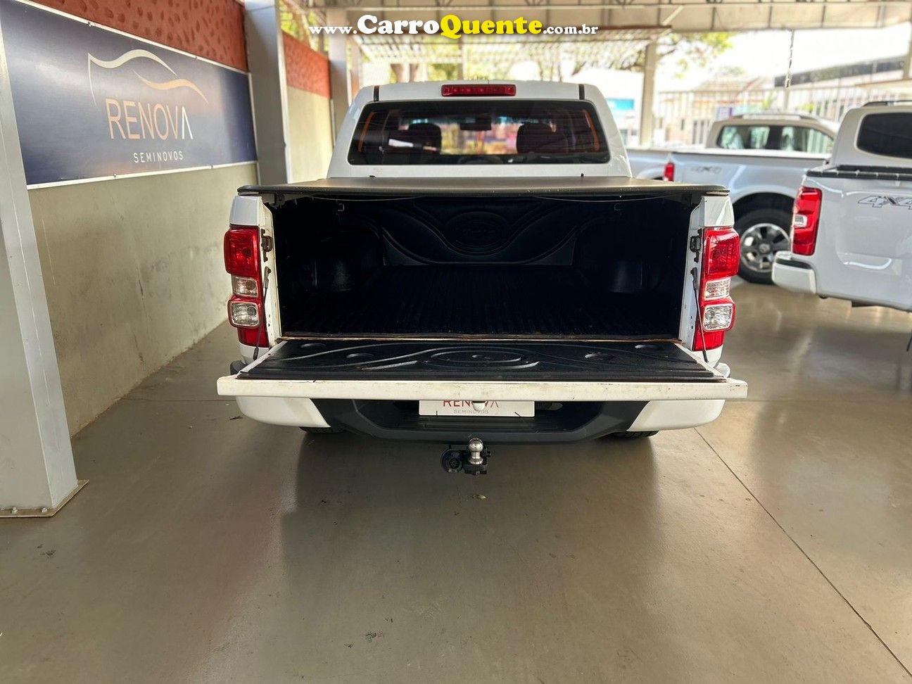 CHEVROLET S10 2.4 MPFI ADVANTAGE 4X2 CD 8V - Loja