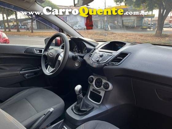 FORD FIESTA 1.6 SE SEDAN 16V - Loja