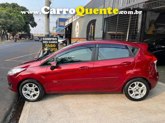 FORD FIESTA 1.6 SE SEDAN 16V - Loja