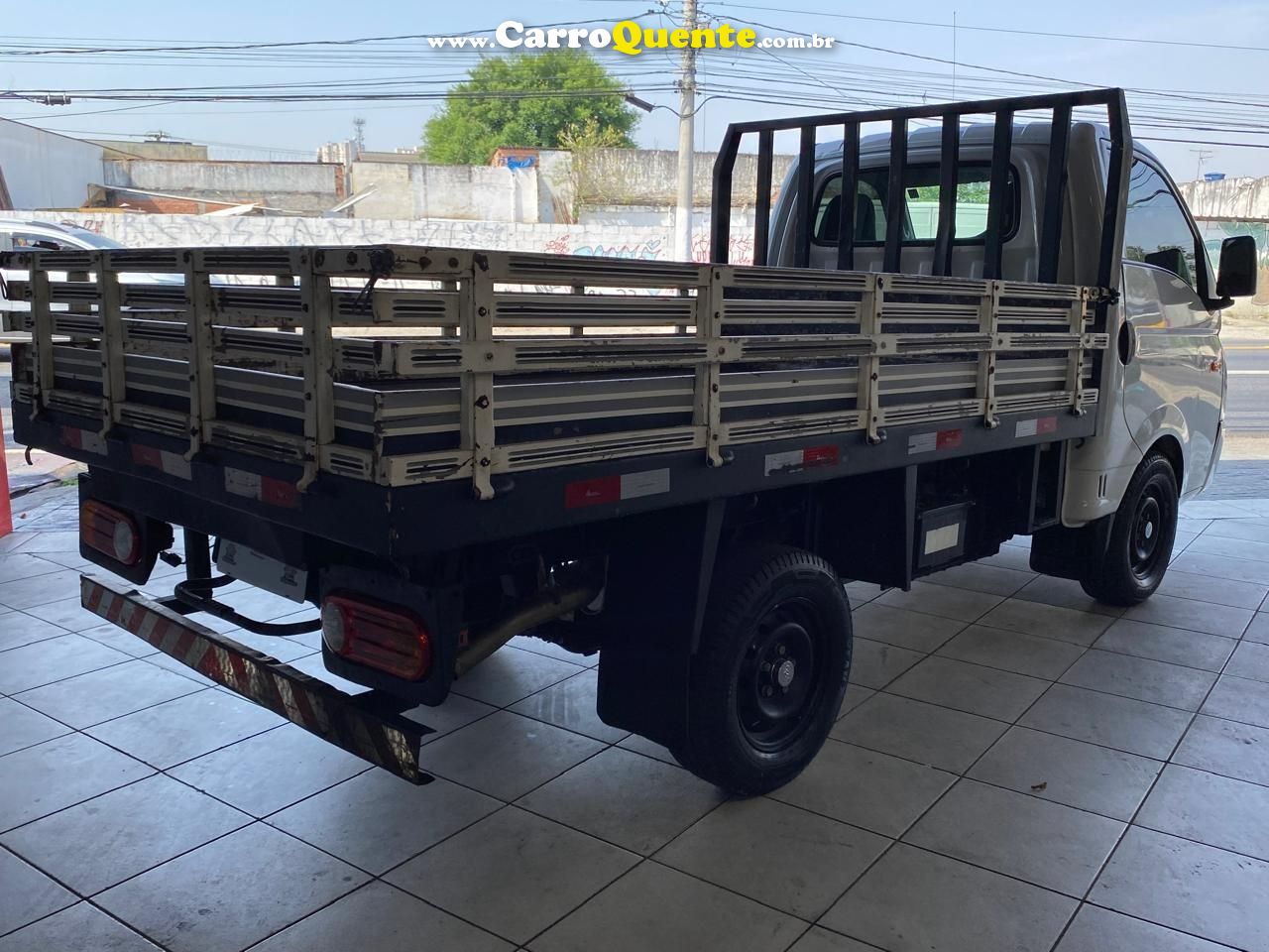 HYUNDAI HR 2.5 LONGO COM CAÇAMBA 4X2 16V 130CV TURBO INTERCOOLER - Loja