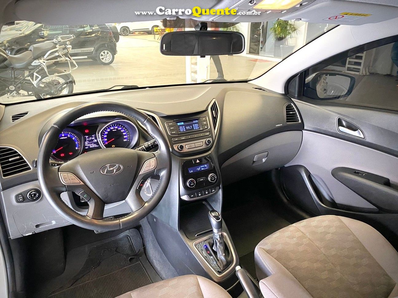 HYUNDAI HB20 1.6 PREMIUM 16V - Loja