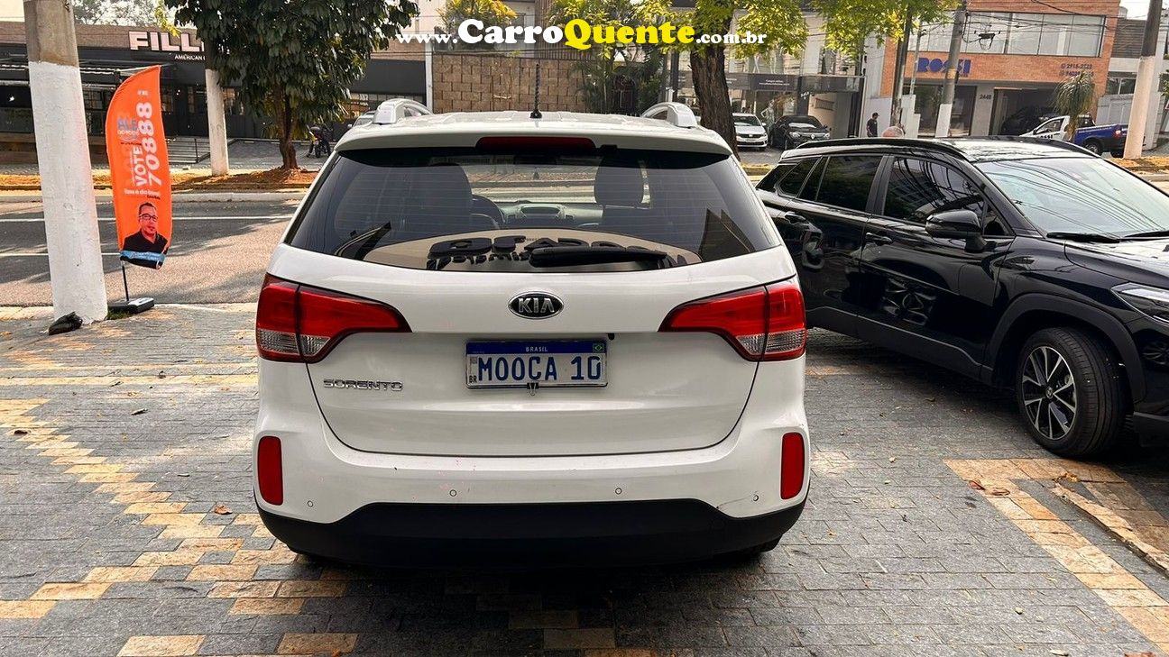 KIA SORENTO 2.4 EX 4X2 16V - Loja