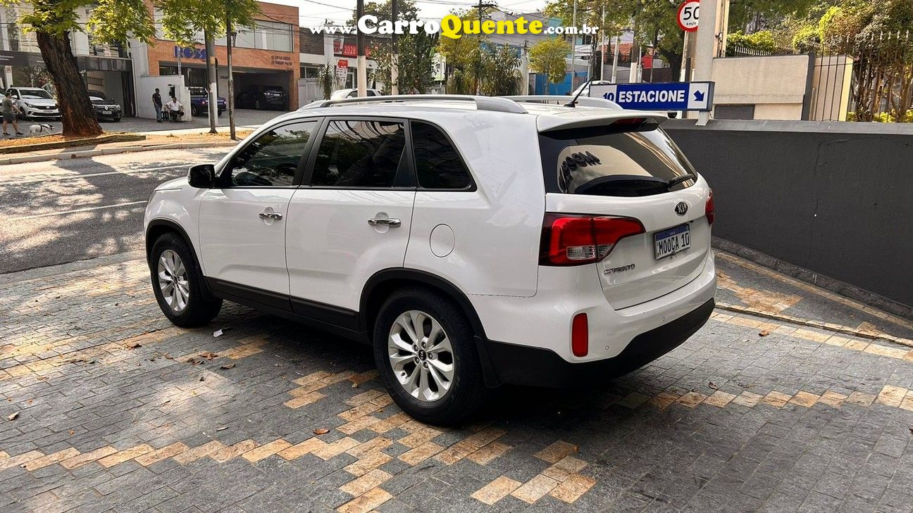 KIA SORENTO 2.4 EX 4X2 16V - Loja