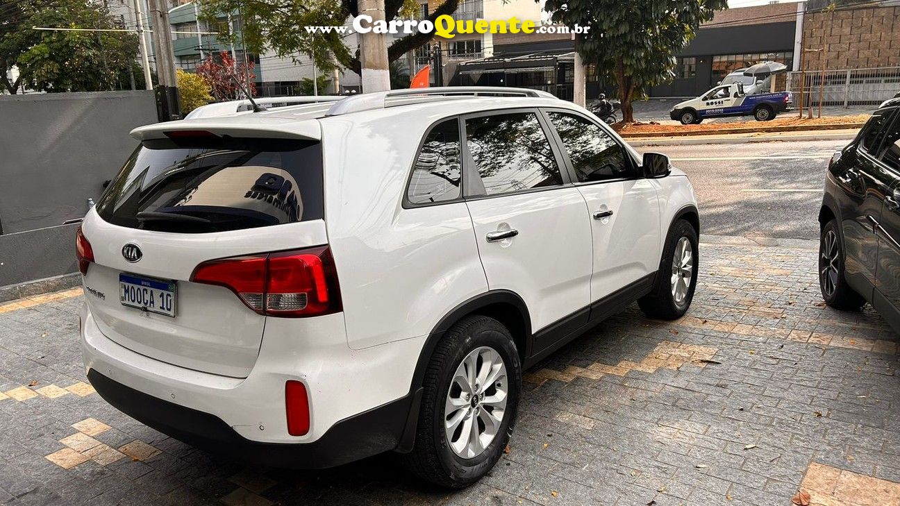 KIA SORENTO 2.4 EX 4X2 16V - Loja