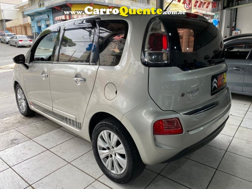 Citroen C3 PICASSO 1.6 FLEX EXCLUSIVE BVA - Loja