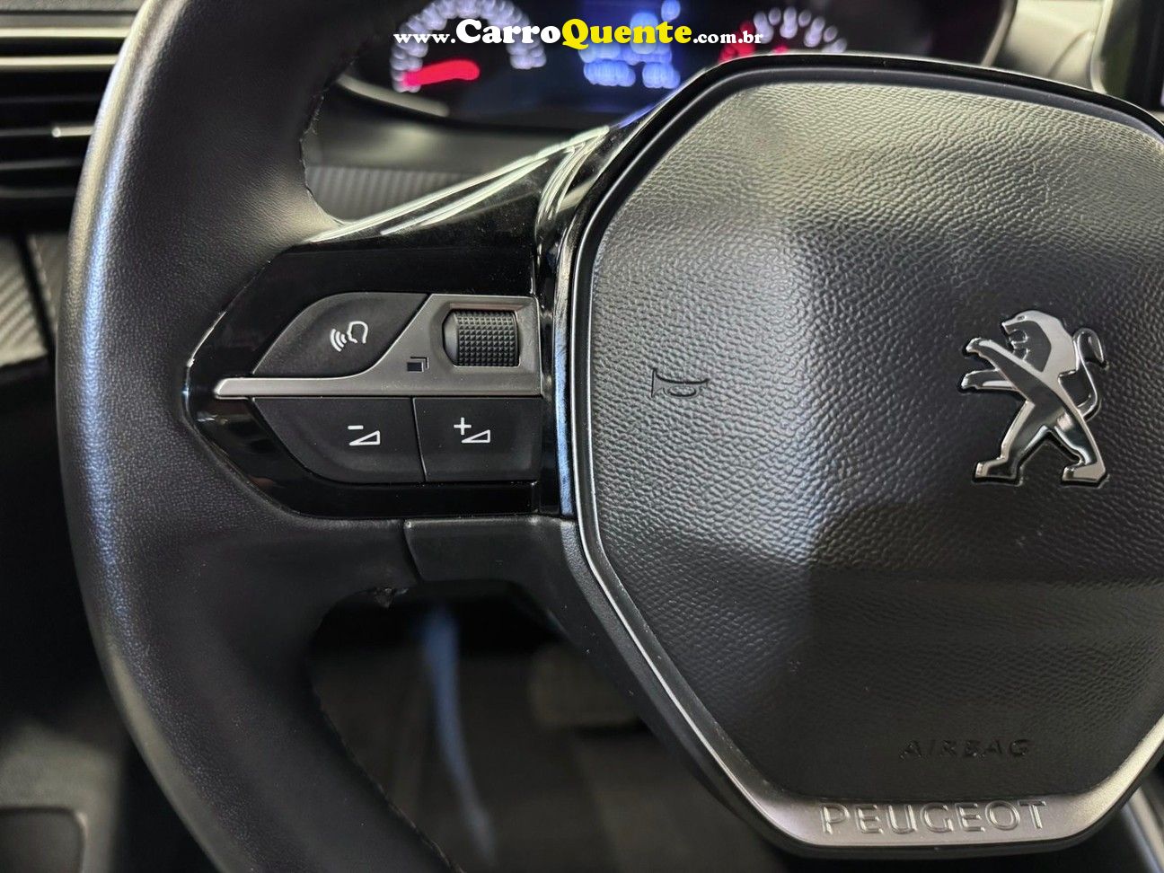 PEUGEOT 208 1.0 TURBO 200 ALLURE - Loja