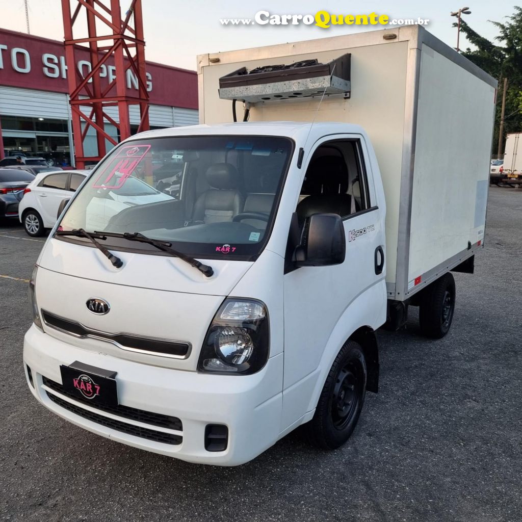 KIA   BONGO K-2500 2.5 4X2 TB DIESEL   BRANCO 2014 2.5 DIESEL - Loja