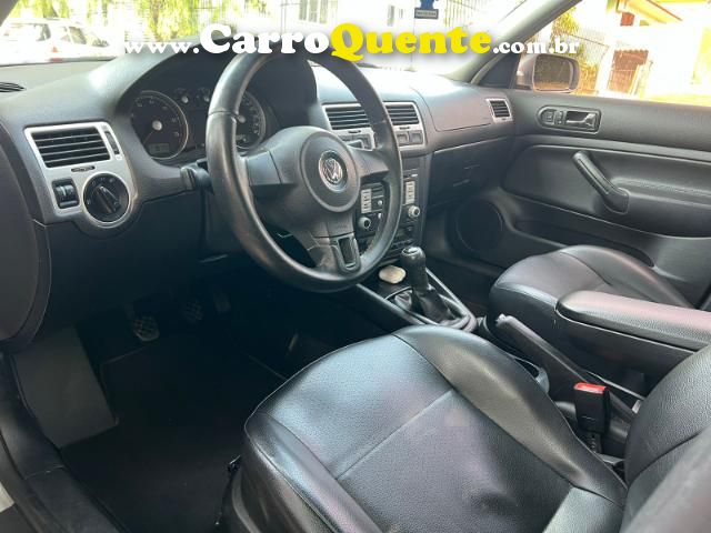 Bora 2.0 Flex 8v Mec. 2010/2010 VOLKSWAGEN - Loja