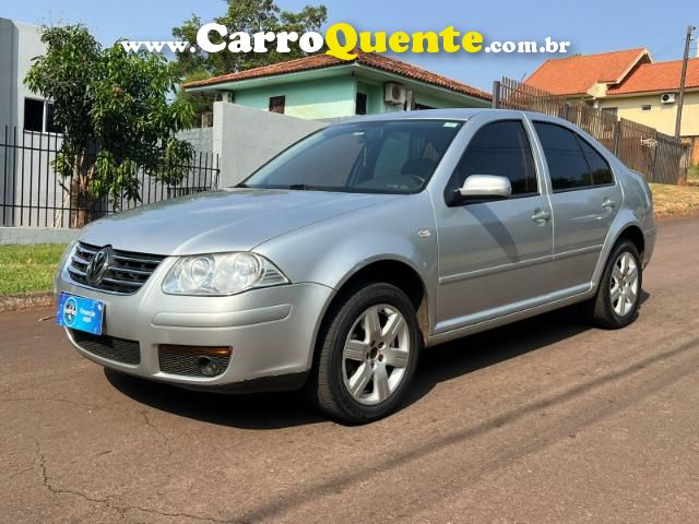 Bora 2.0 Flex 8v Mec. 2010/2010 VOLKSWAGEN - Loja