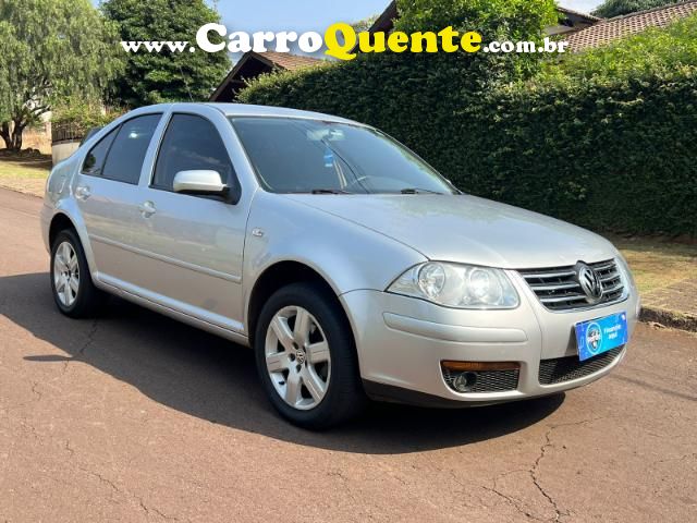Bora 2.0 Flex 8v Mec. 2010/2010 VOLKSWAGEN - Loja