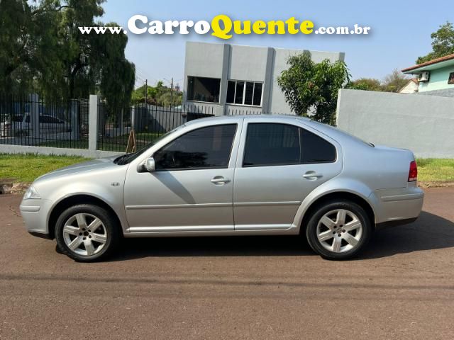 Bora 2.0 Flex 8v Mec. 2010/2010 VOLKSWAGEN - Loja