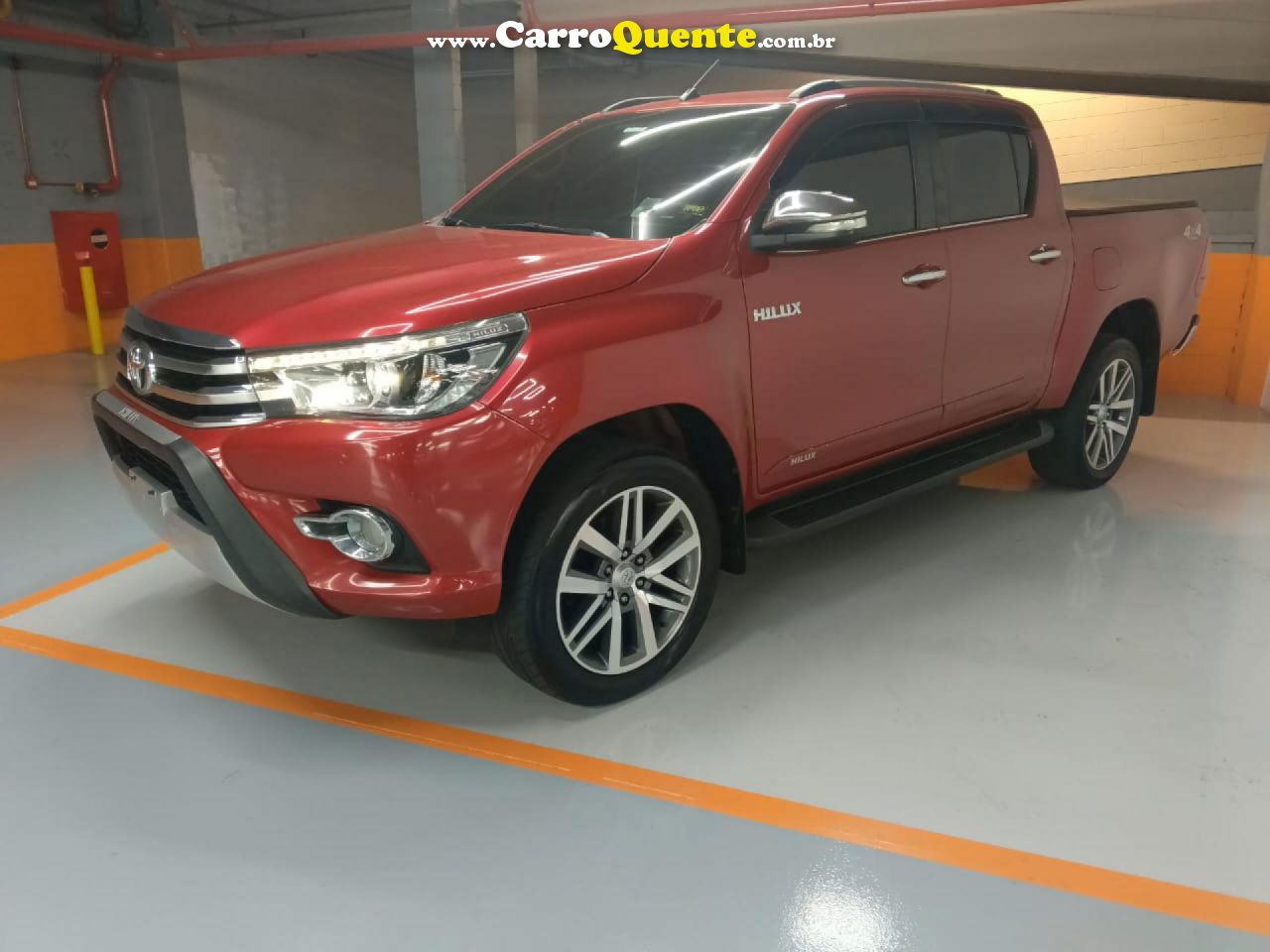 TOYOTA   HILUX CD SRX 4X4 2.8 TDI 16V DIESEL AUT.   VERMELHO 2017 2.8 DIESEL - Loja