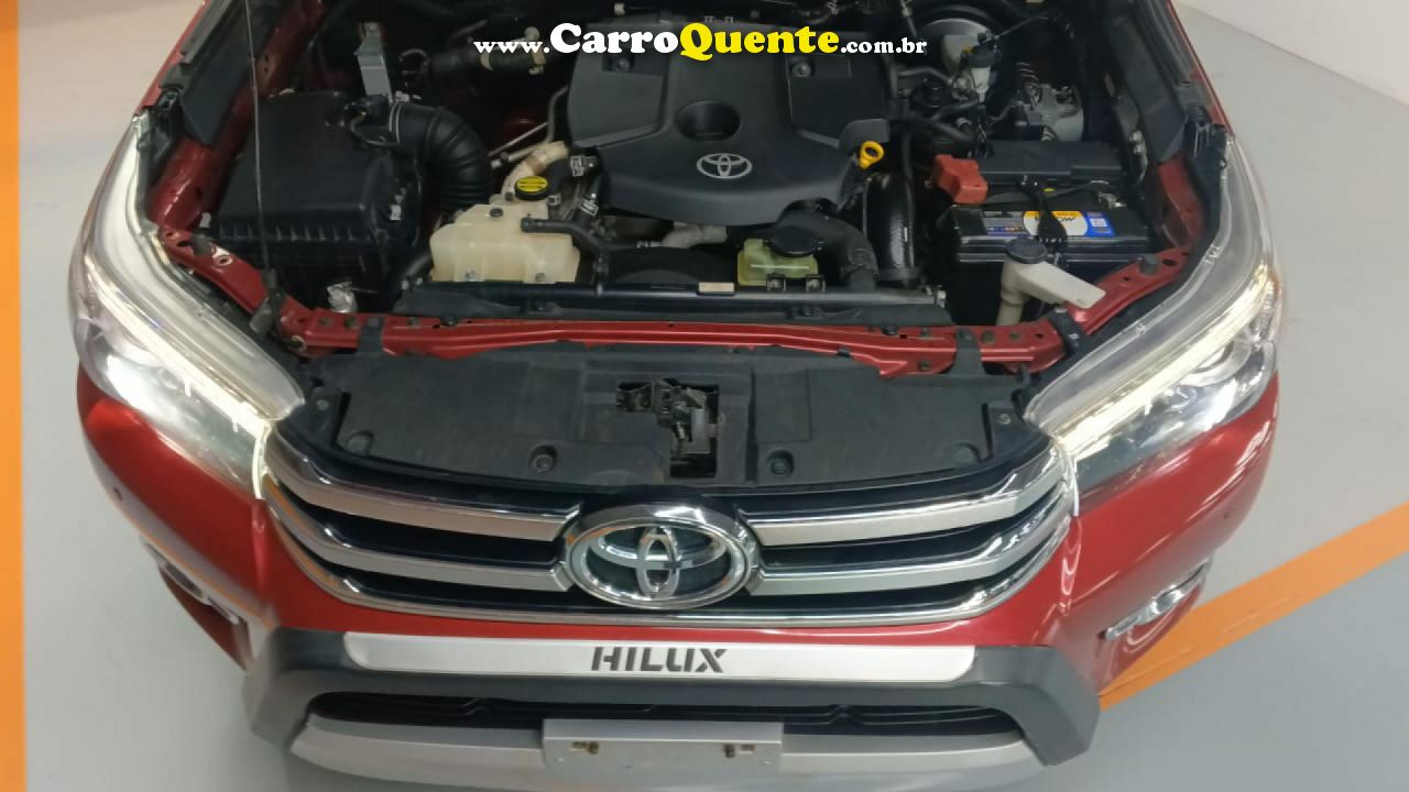 TOYOTA   HILUX CD SRX 4X4 2.8 TDI 16V DIESEL AUT.   VERMELHO 2017 2.8 DIESEL - Loja