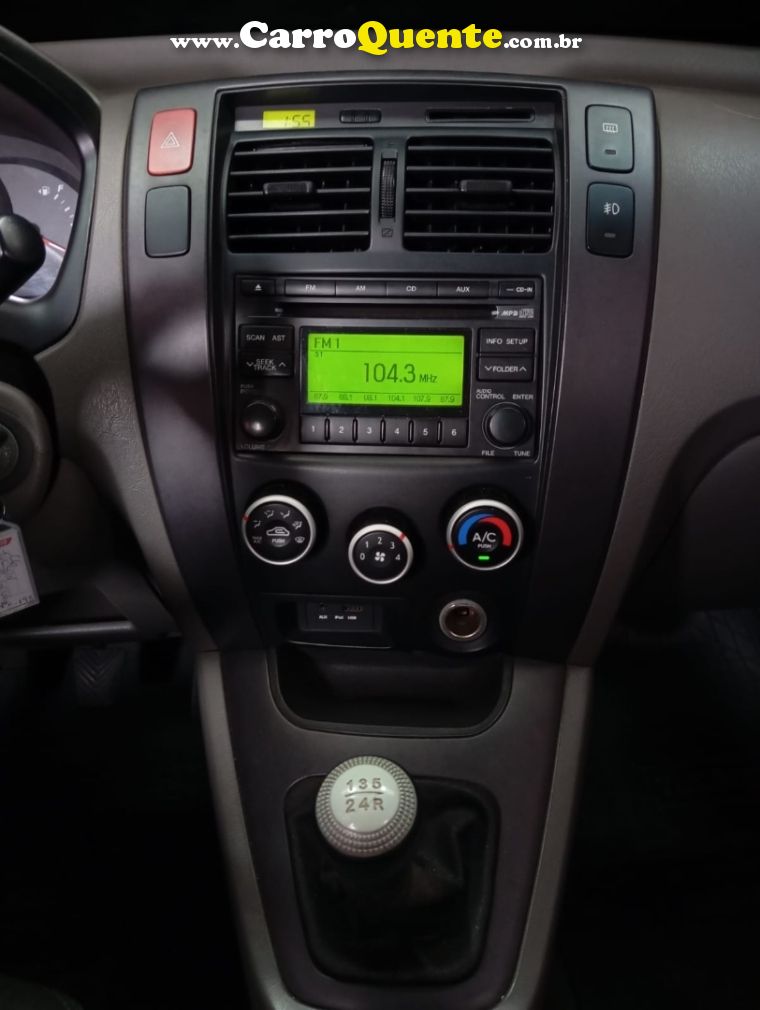 Hyundai TUCSON 2.0 MPFI GL 16V 142CV 2WD GASOLINA 4P MANUAL - Loja