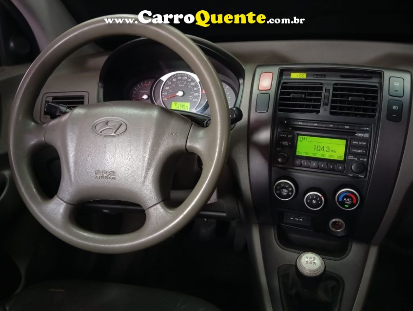 Hyundai TUCSON 2.0 MPFI GL 16V 142CV 2WD GASOLINA 4P MANUAL - Loja