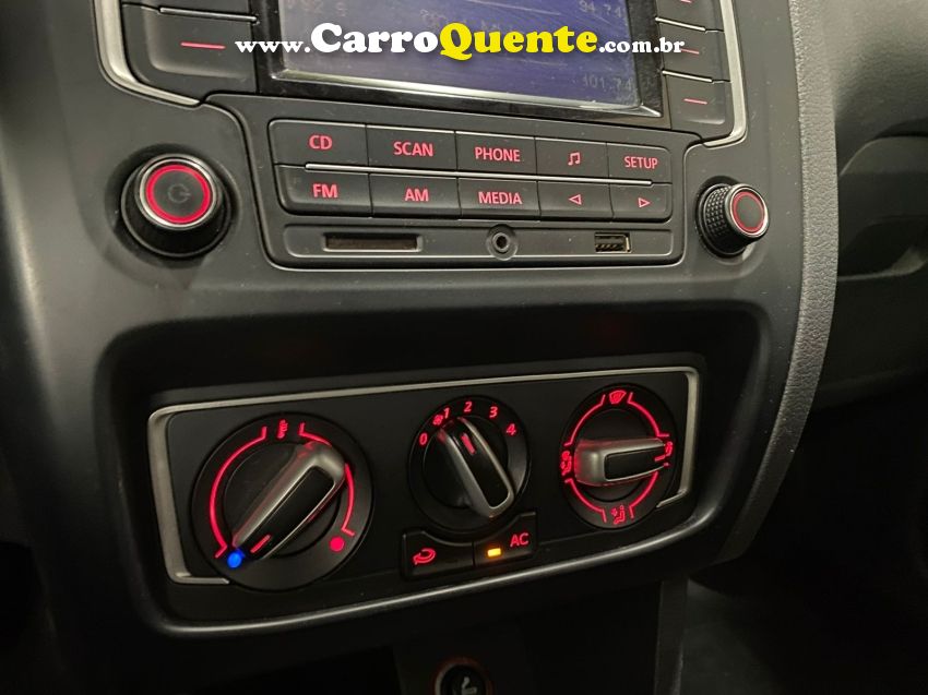 Volkswagen FOX 1.6 MI ROCK IN RIO 8V FLEX 4P MANUAL - Loja