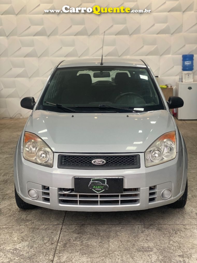 Ford FIESTA 1.0 MPI CLASS 8V FLEX 4P MANUAL - Loja