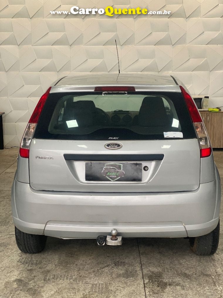 Ford FIESTA 1.0 MPI CLASS 8V FLEX 4P MANUAL - Loja