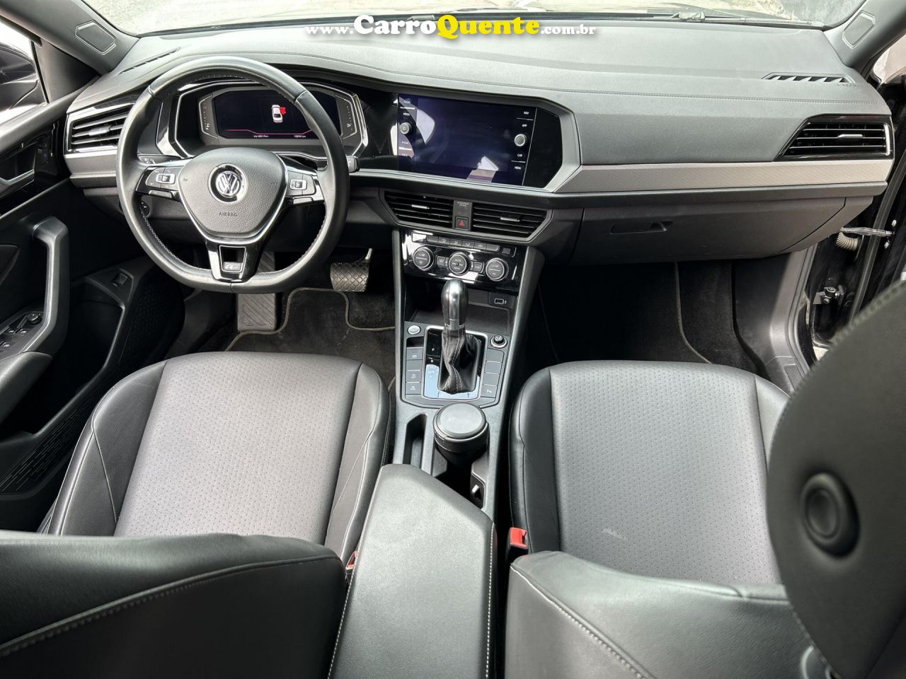 VOLKSWAGEN   JETTA R-LINE 250 TSI 1.4 FLEX 16V AUT.   PRETO 2019 1.4 FLEX - Loja
