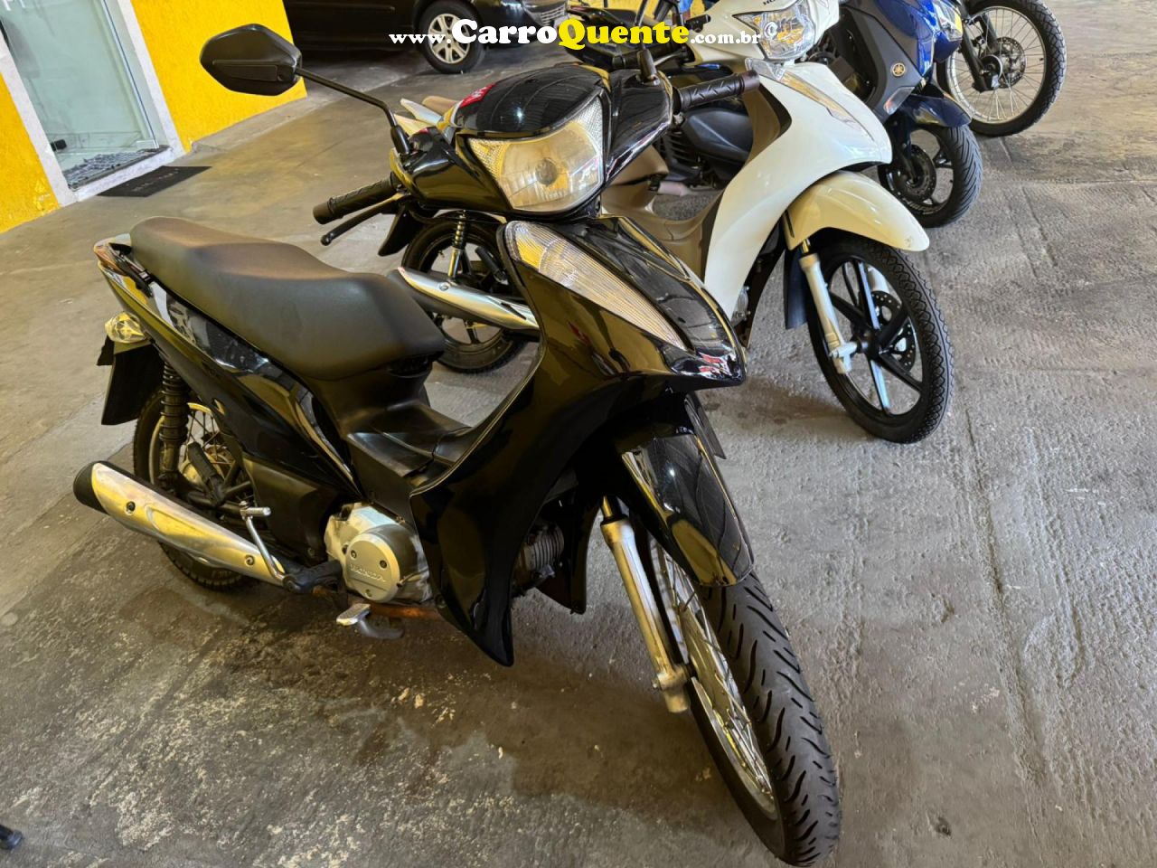 HONDA   BIZ 125 ES ES F.INJ.ES MIX F.INJECTION   PRETO 2011 000 GASOLINA - Loja