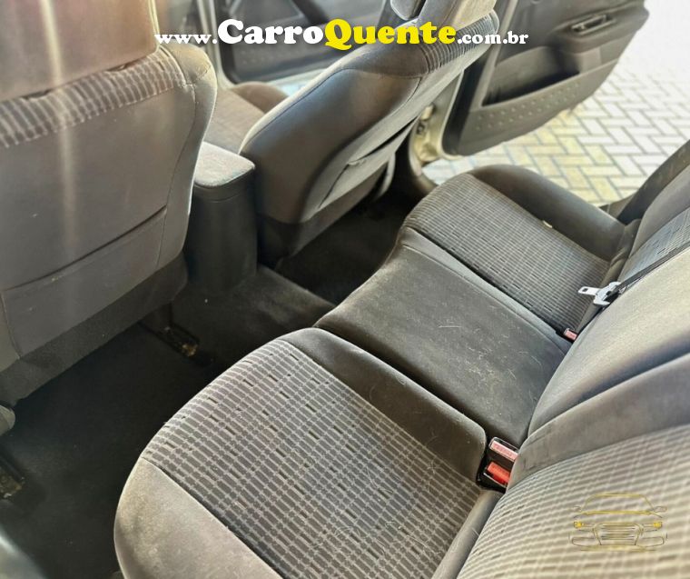 Renault MEGANE 2.0 DYNAMIQUE GRAND TOUR 16V GASOLINA 4P MANUAL - Loja