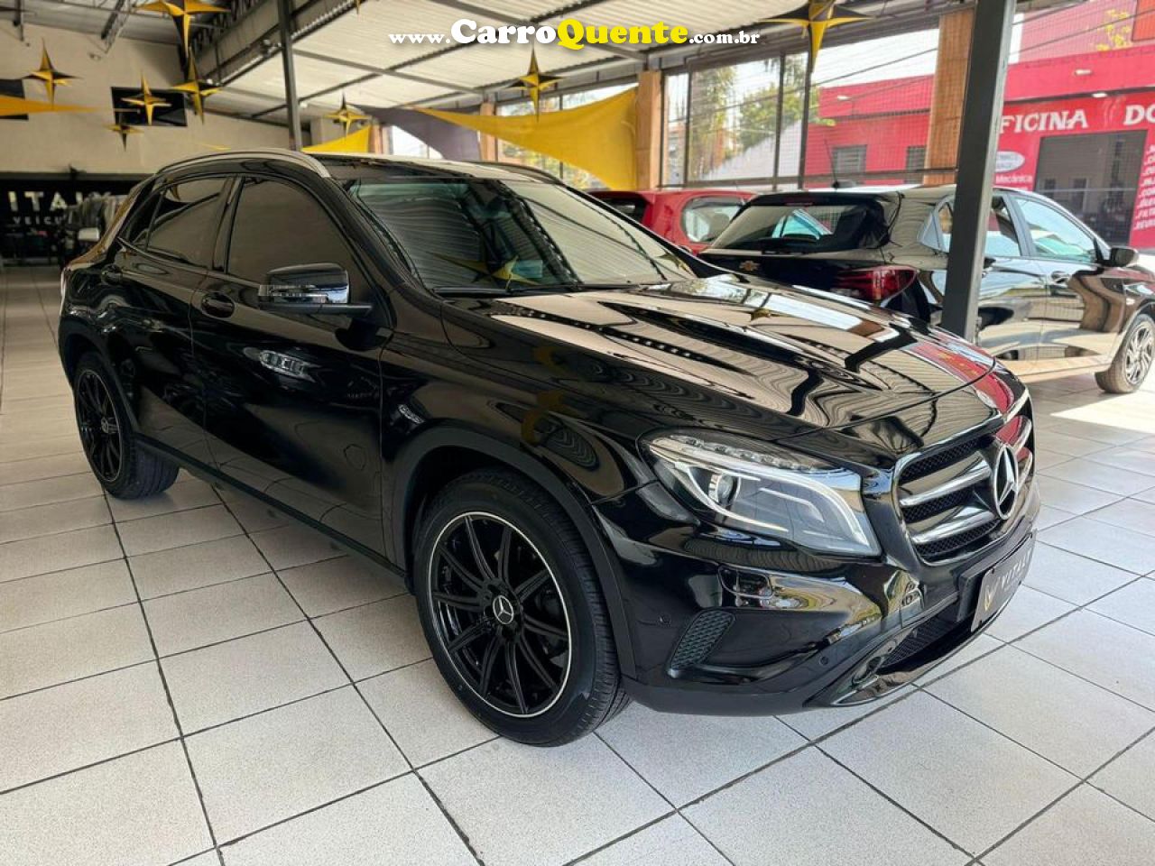 MERCEDES-BENZ   GLA 200 ENDURO 1.6 TB 16V FLEX AUT.   PRETO 2017 1.6 FLEX - Loja