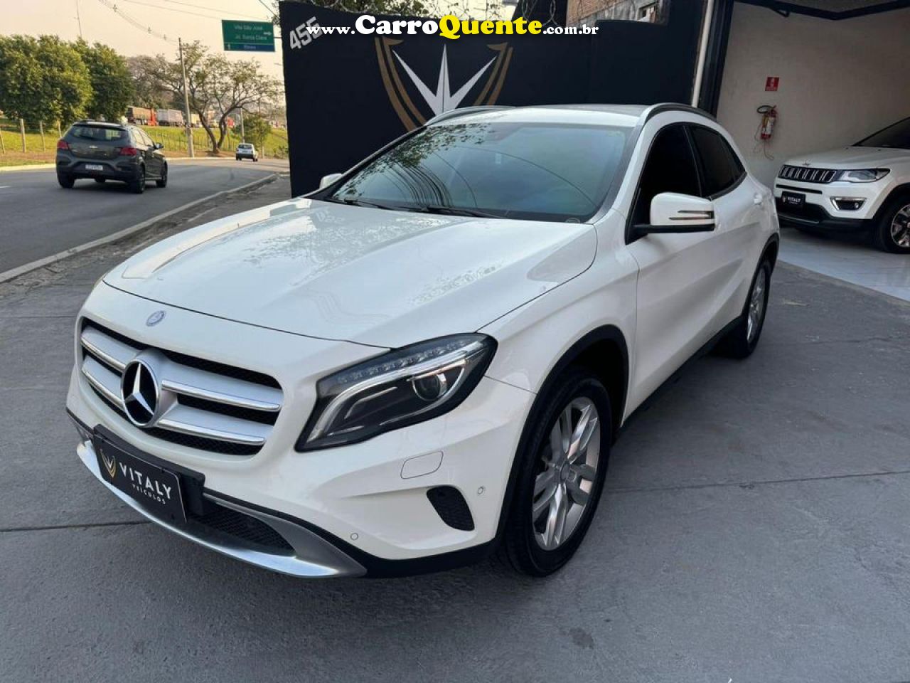 MERCEDES-BENZ   GLA 200 ADVANCE 1.61.6 TB 16V FLEX AUT.   BRANCO 2015 1.6 FLEX - Loja