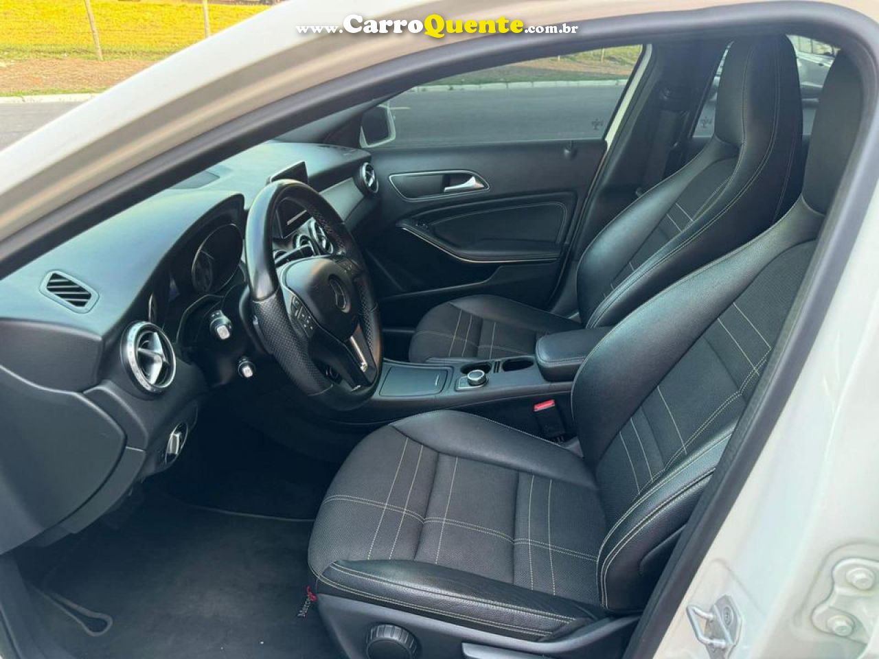 MERCEDES-BENZ   GLA 200 ADVANCE 1.61.6 TB 16V FLEX AUT.   BRANCO 2015 1.6 FLEX - Loja