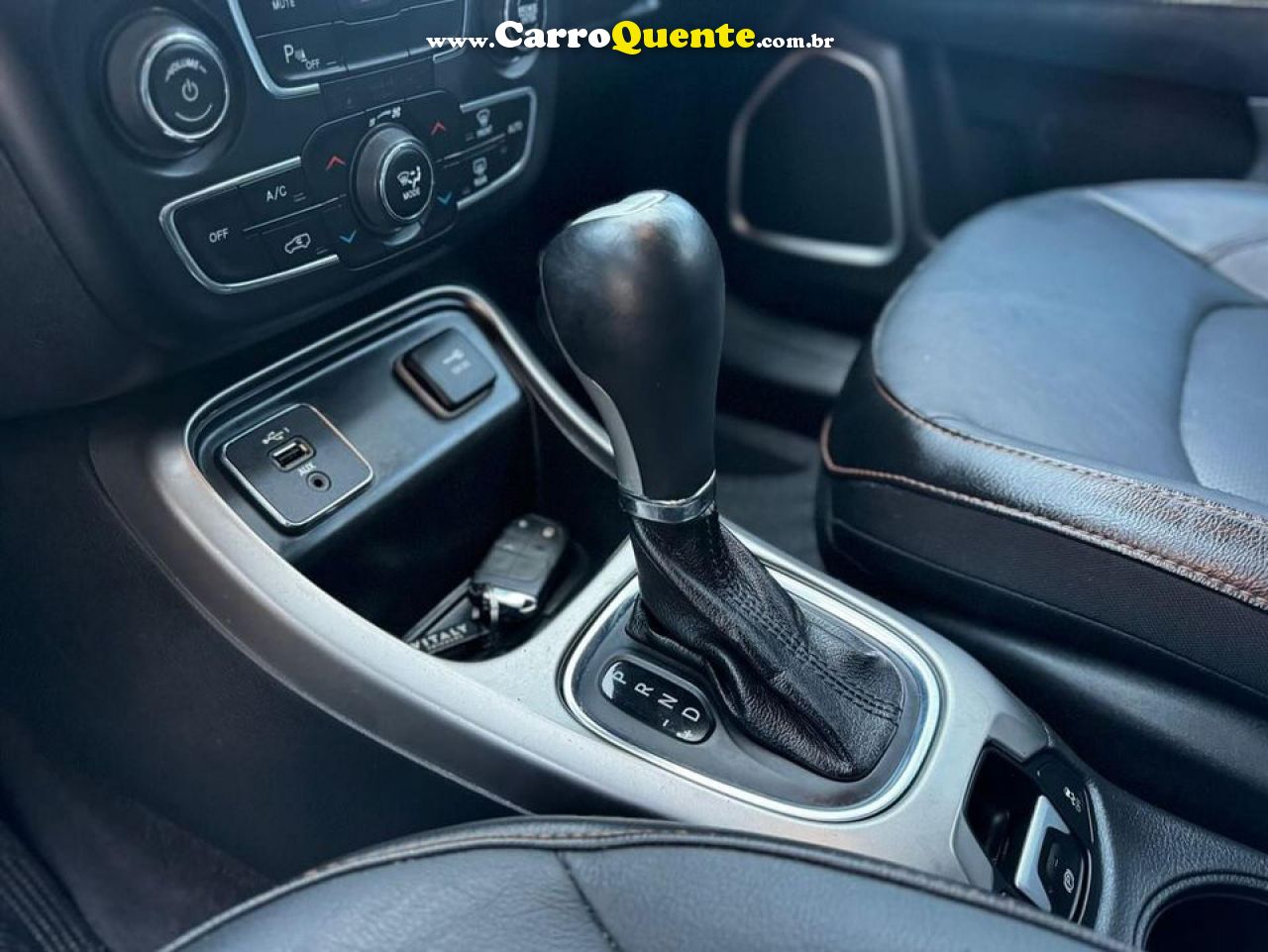JEEP   COMPASS LONGITUDE 2.0 4X2 FLEX 16V AUT.   BRANCO 2020 2.0 FLEX - Loja