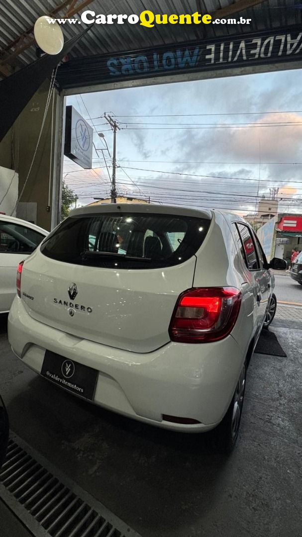 Sandero 2018 1.0  Flex Manual - Loja