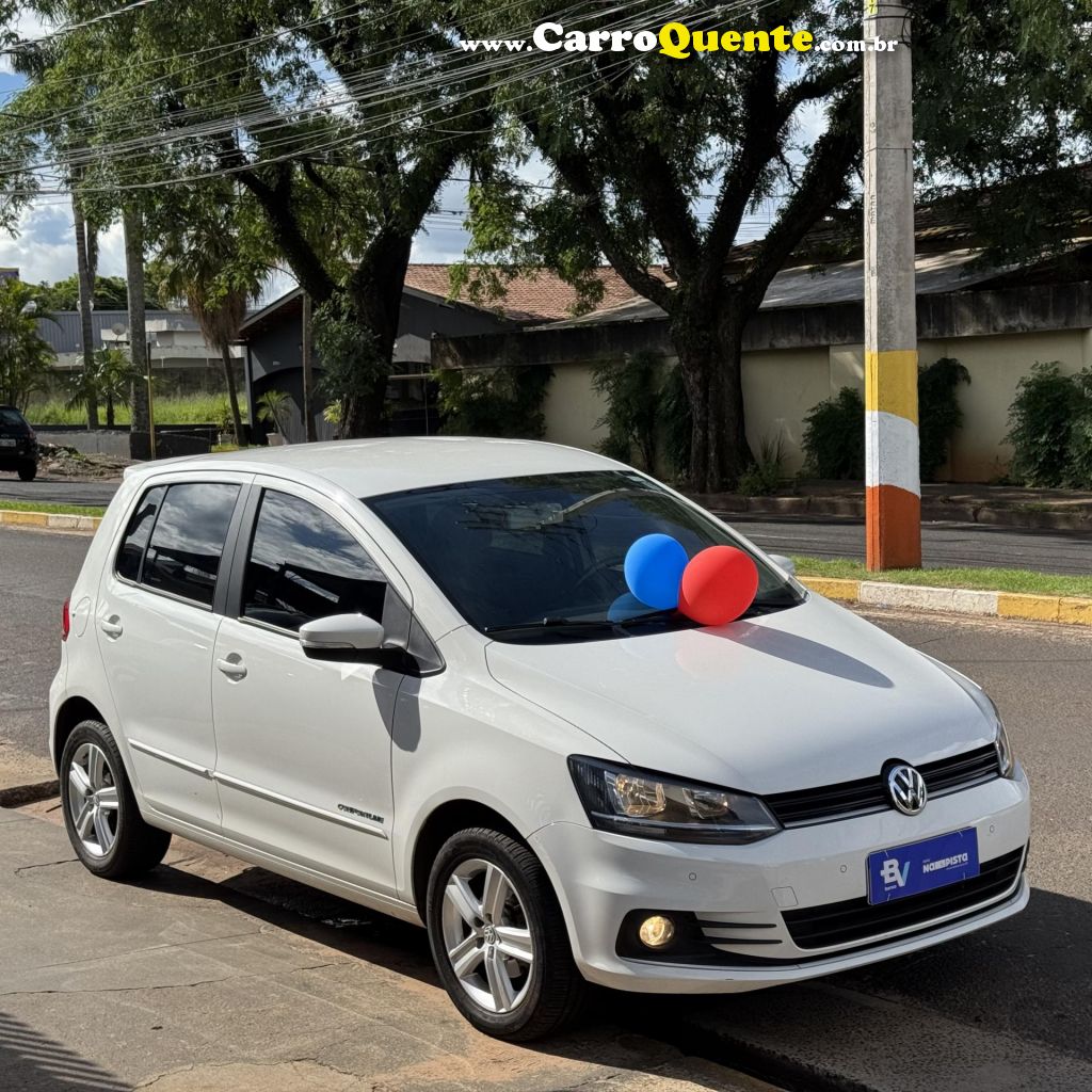VOLKSWAGEN   FOX COMFORTLINE 1.6 FLEX 8V 5P   BRANCO 2017 1.6 FLEX - Loja