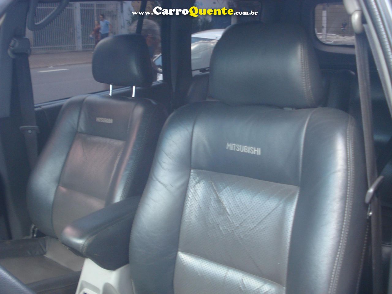 MITSUBISHI   PAJERO SPORT HPE 2.5 4X4 DIESEL MEC.   PRETO 2009 2.5 DIESEL - Loja